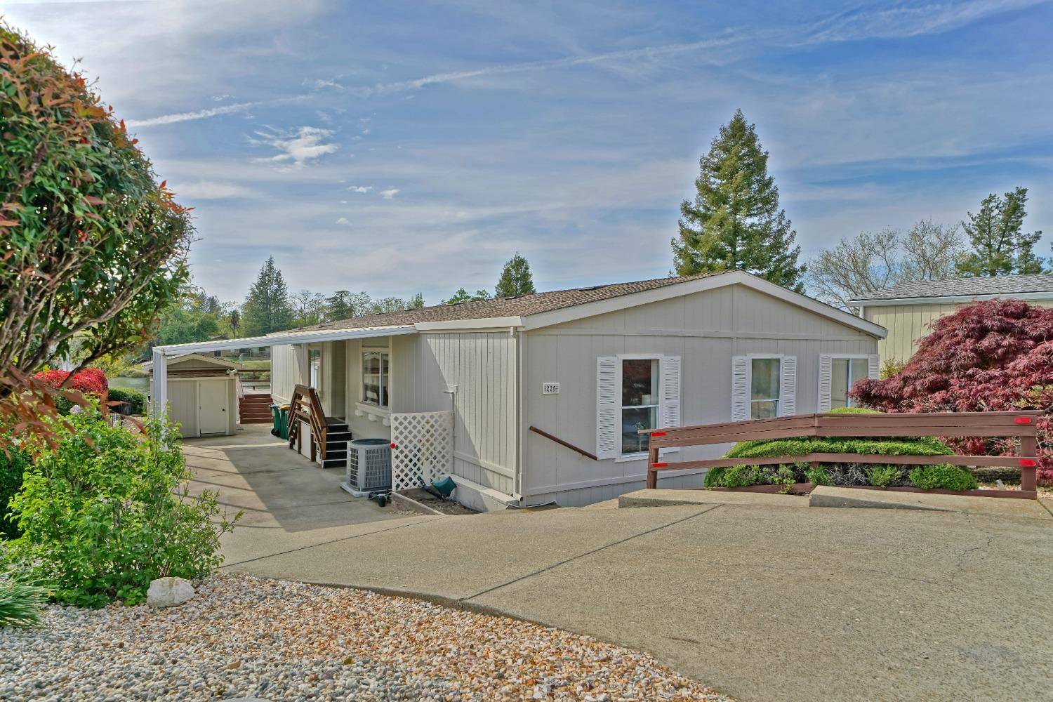 Diamond Springs, CA 95619,4390 Patterson DR #225