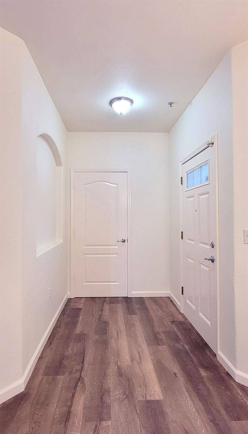 El Dorado Hills, CA 95762,2230 VALLEY VIEW Pkwy #216