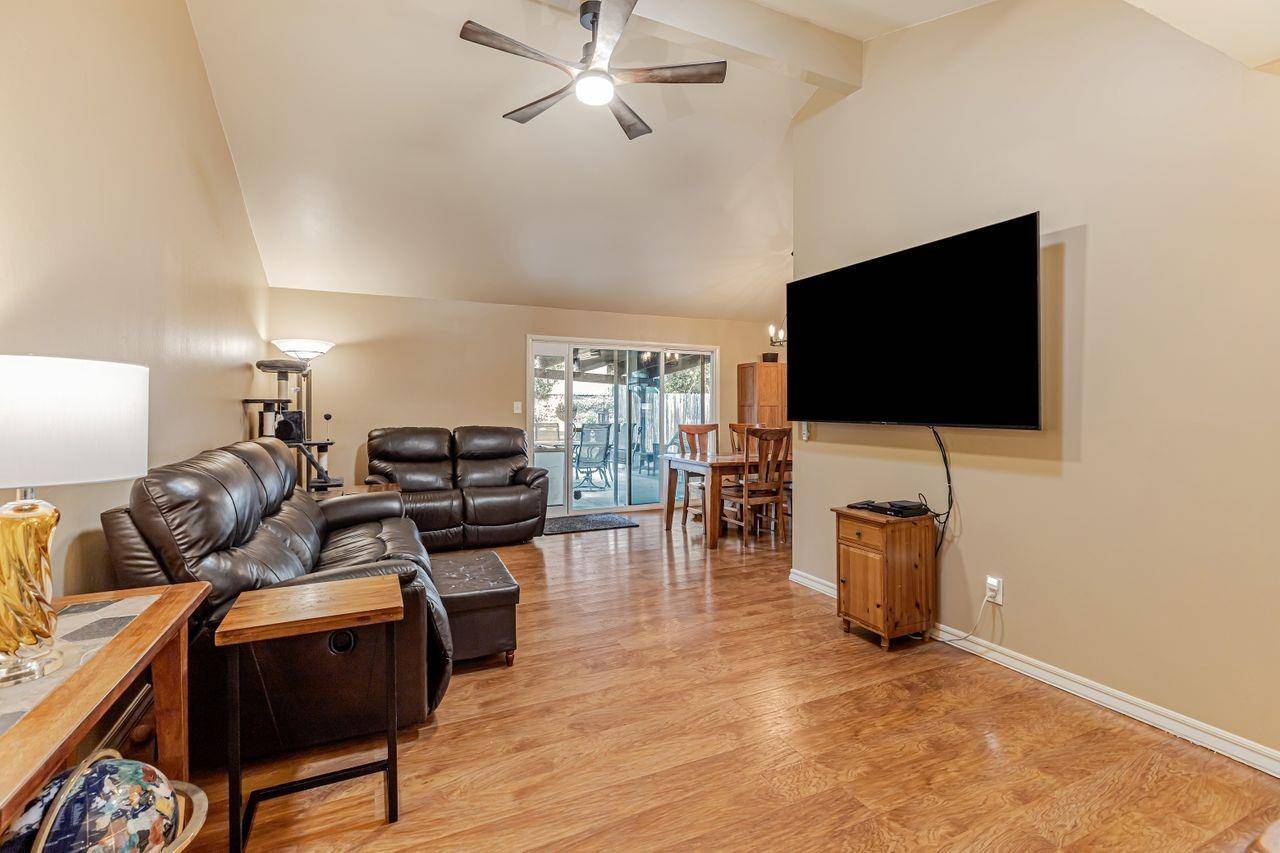 Sacramento, CA 95842,4753 Oakhollow DR