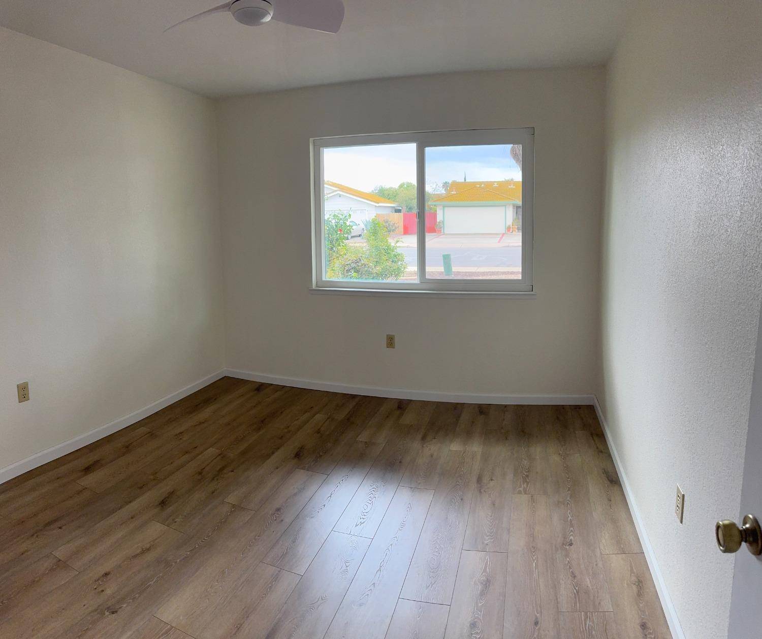 Los Banos, CA 93635,1354 Quail ST