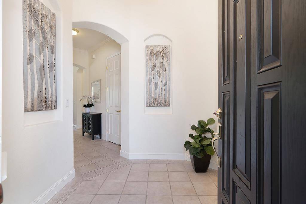 Folsom, CA 95630,1036 Sandwick WAY