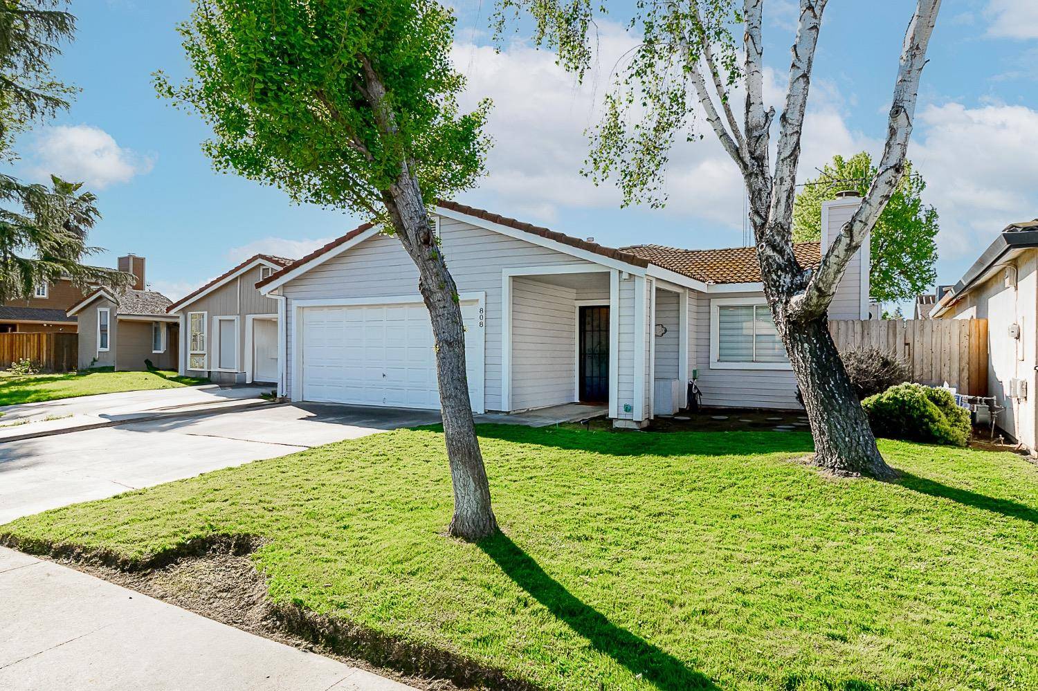 Modesto, CA 95356,808 Grapeleaf WAY