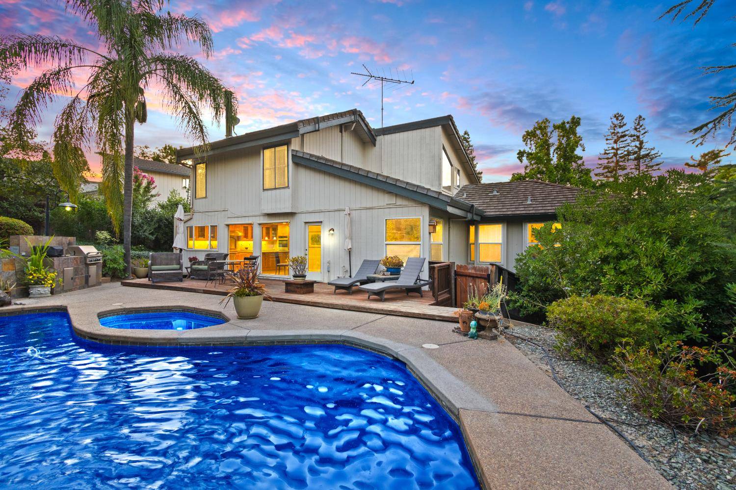 Fair Oaks, CA 95628,8574 Willings WAY