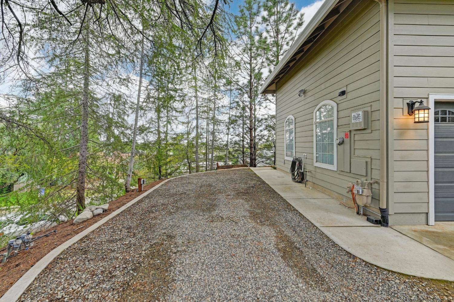 Auburn, CA 95603,1221 Grove CT