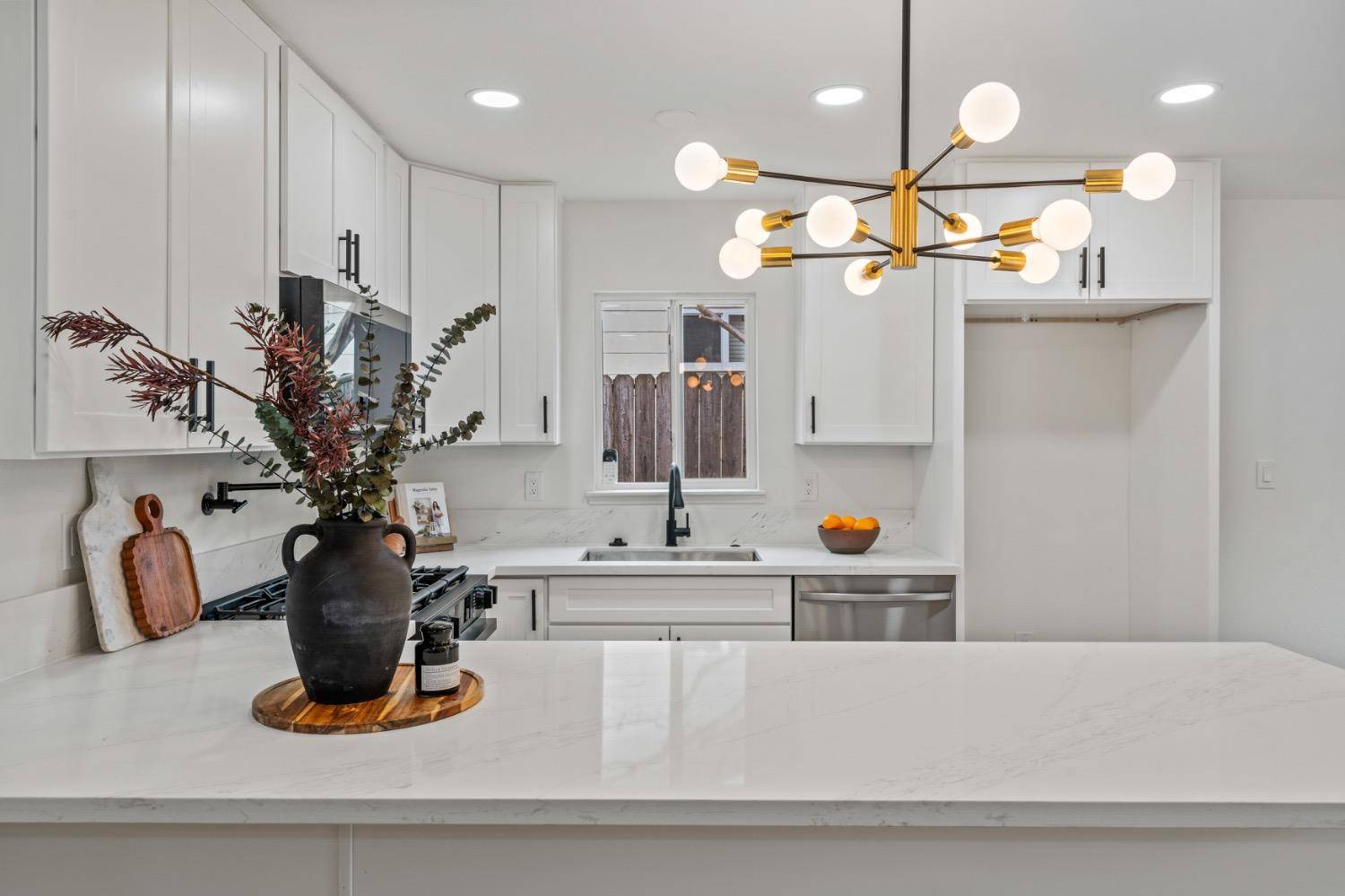 Sacramento, CA 95841,5433 Calistoga WAY