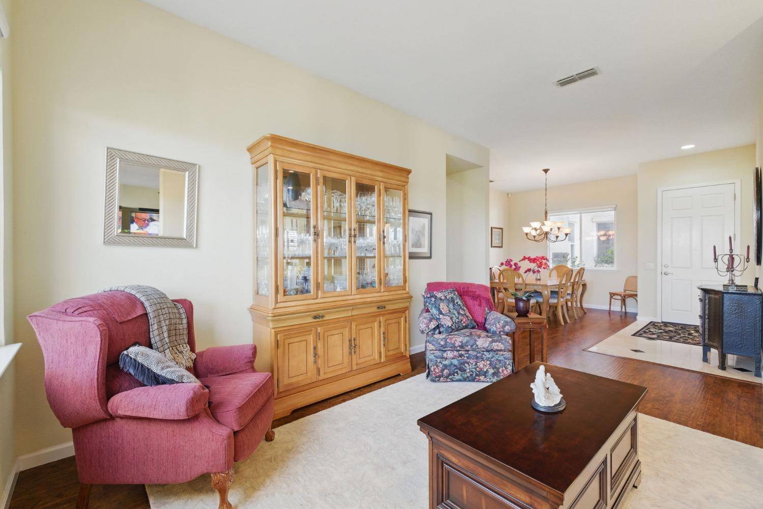 Sacramento, CA 95829,10045 Prairie Dunes WAY