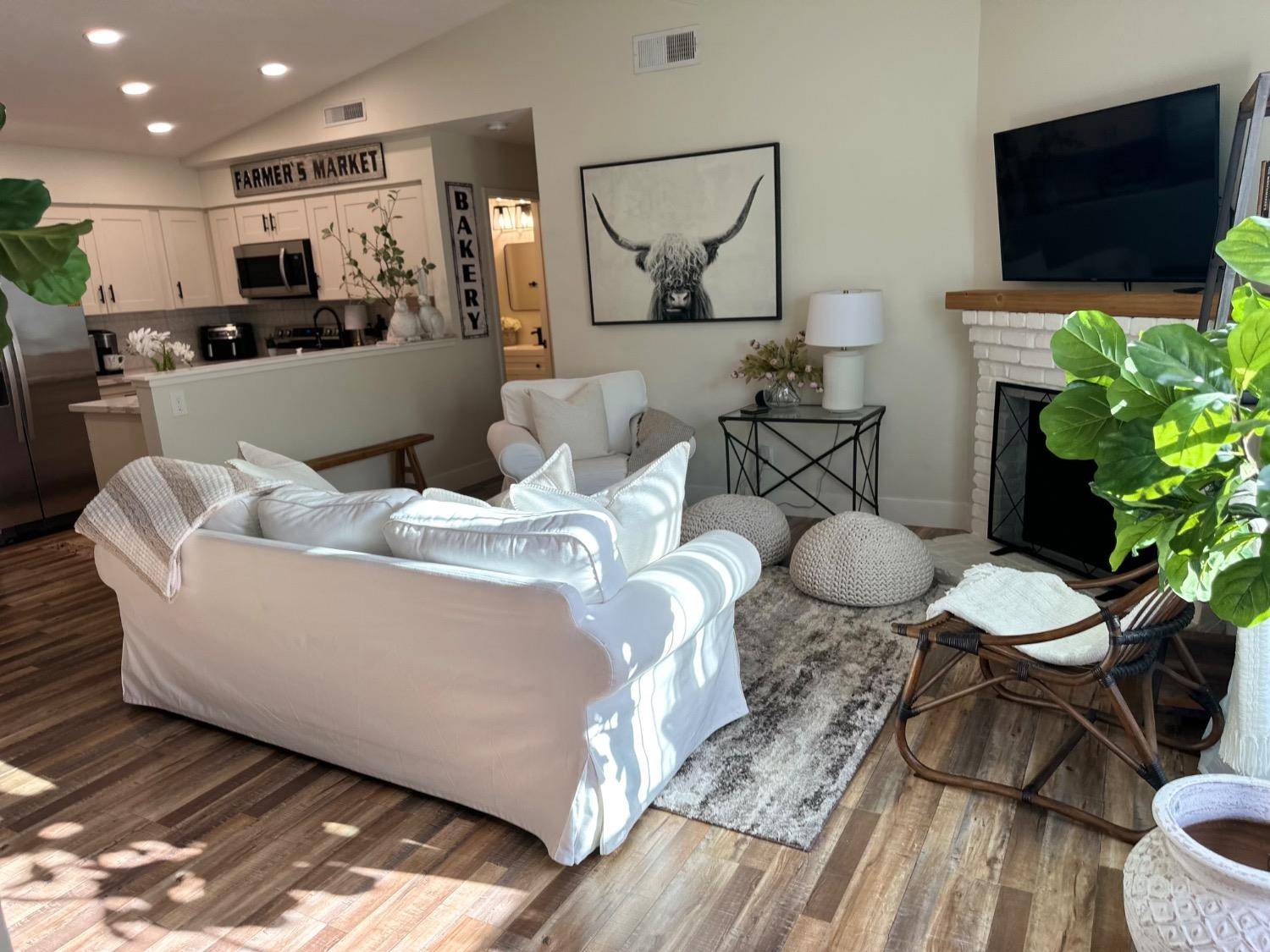 Roseville, CA 95678,412 Union CT