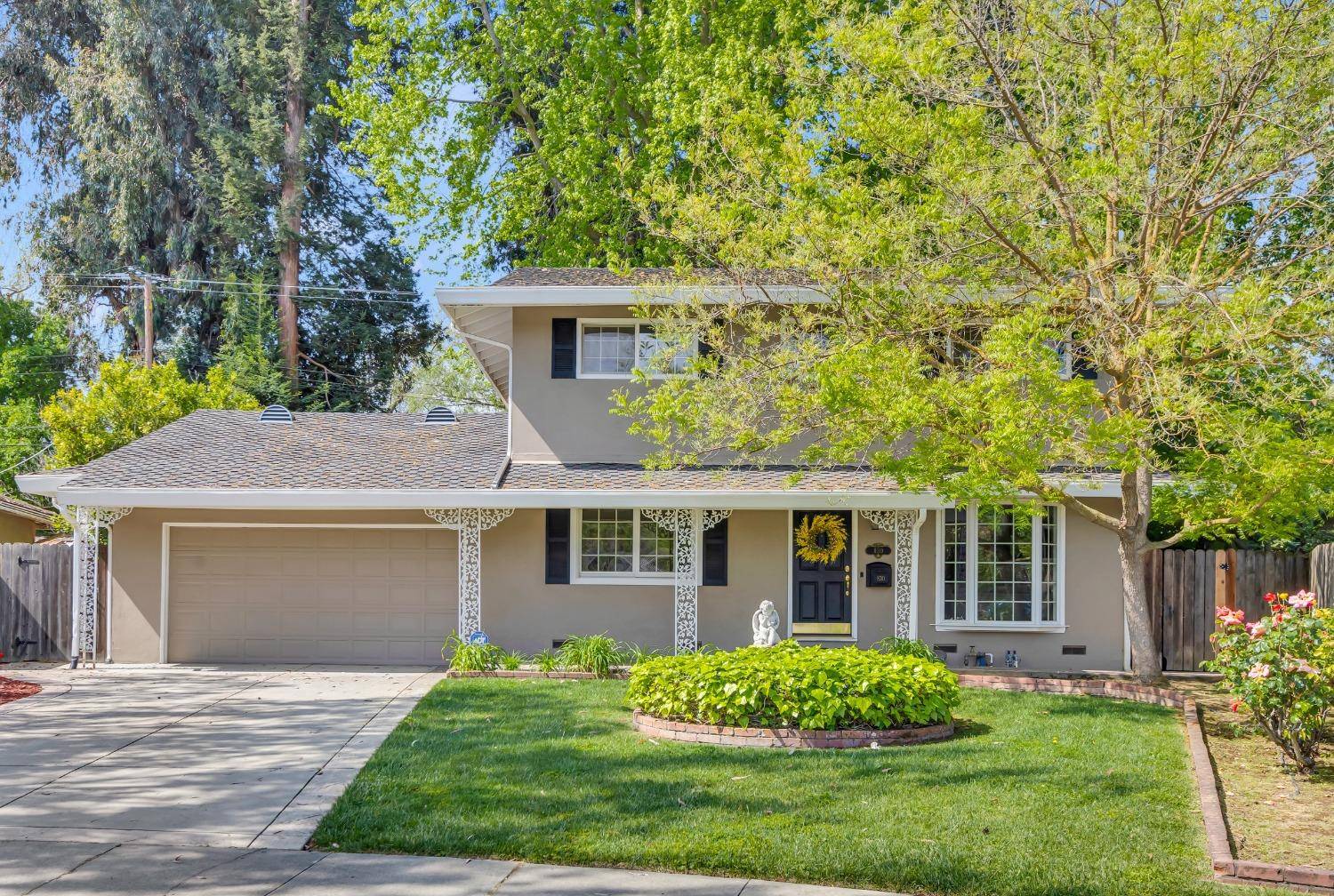 Sacramento, CA 95822,830 Prow CT