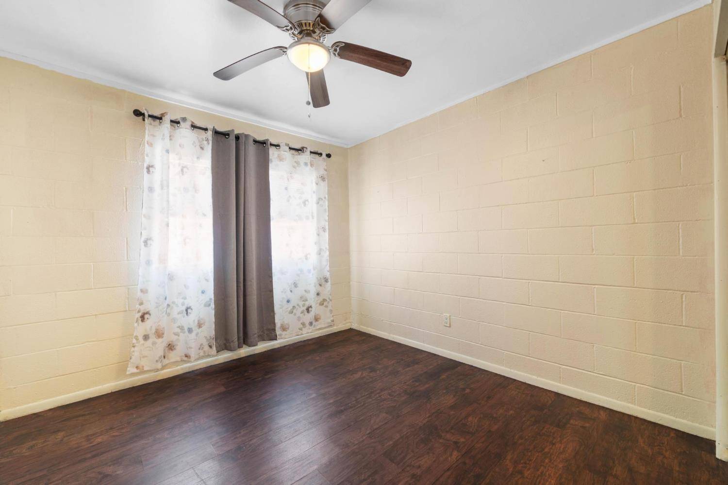 Sunnyvale, CA 94085,298 W Duane AVE
