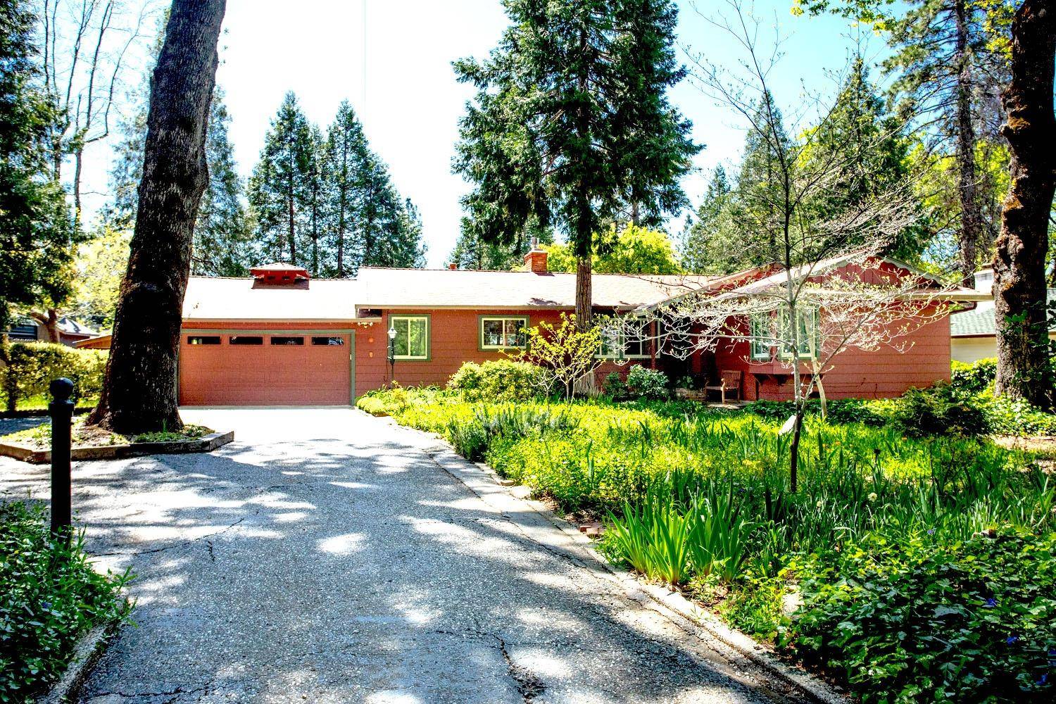 Nevada City, CA 95959,10573 Banner Lava Cap RD