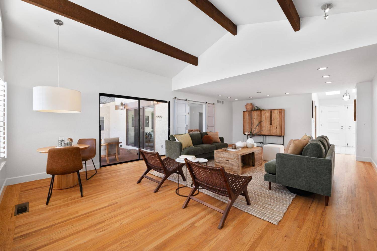 Carmichael, CA 95608,3912 Maudray WAY