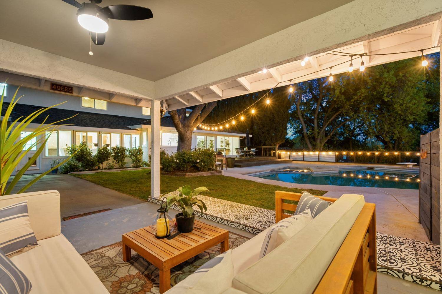 Carmichael, CA 95608,1191 Jacob LN