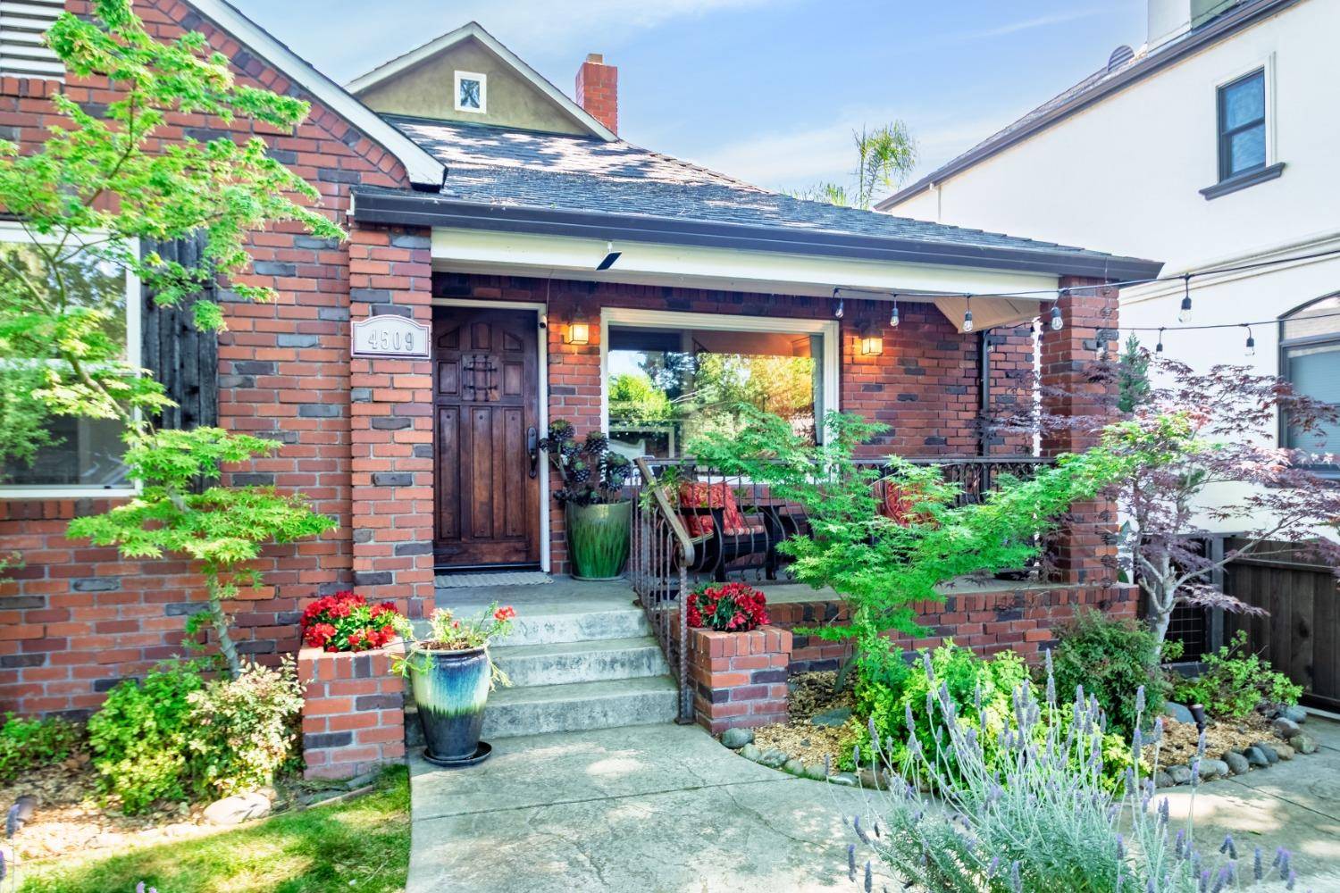 Sacramento, CA 95819,4509 D ST