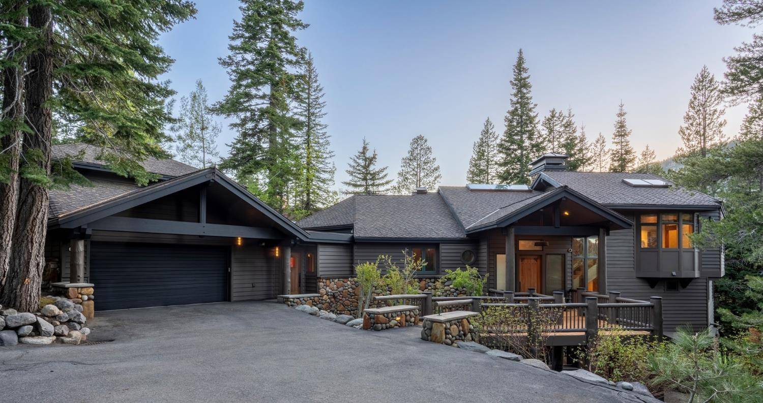 Olympic Valley, CA 96146,3058 Mountain Links WAY