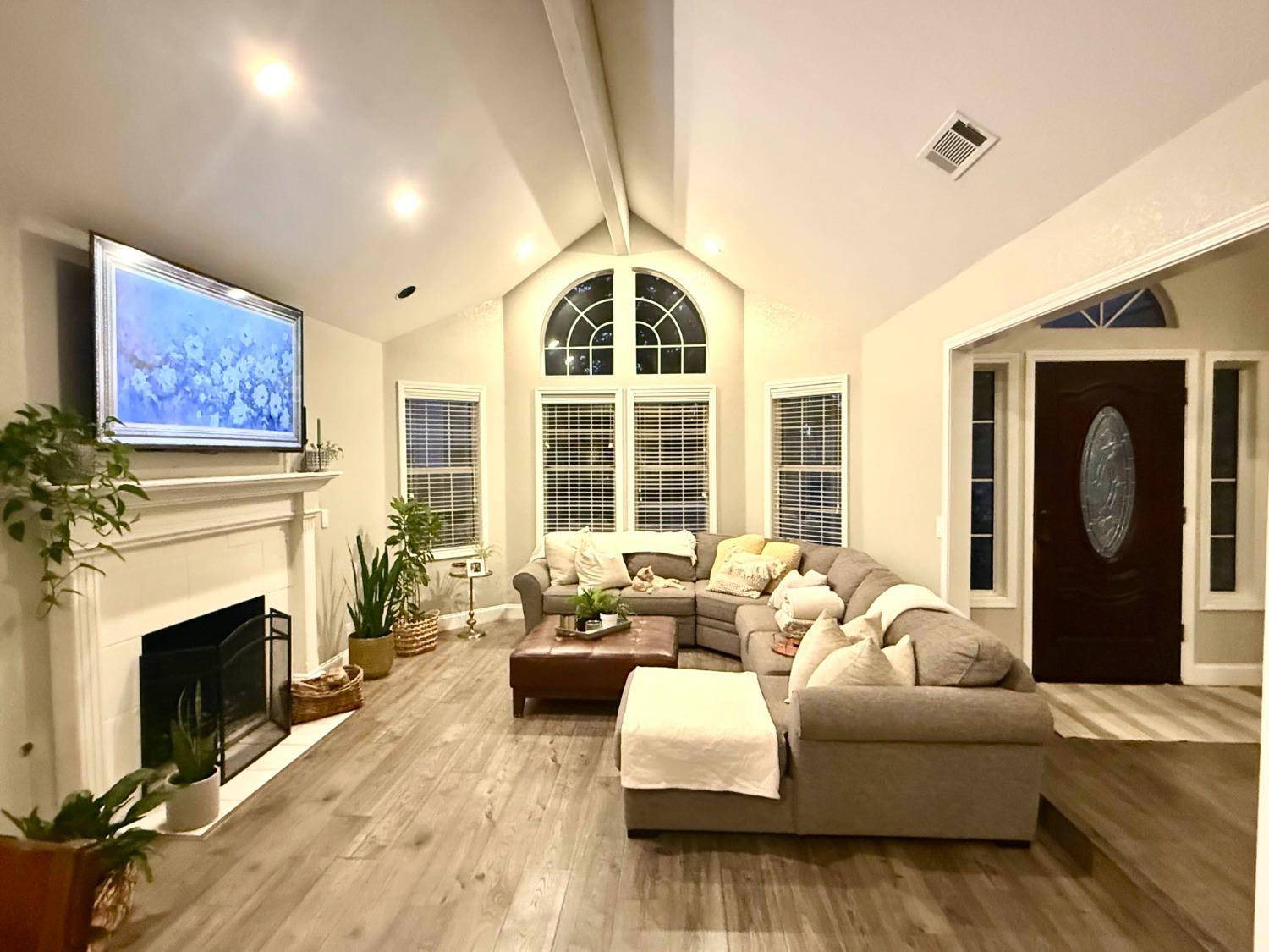 Woodbridge, CA 95258,19014 Pebble Run