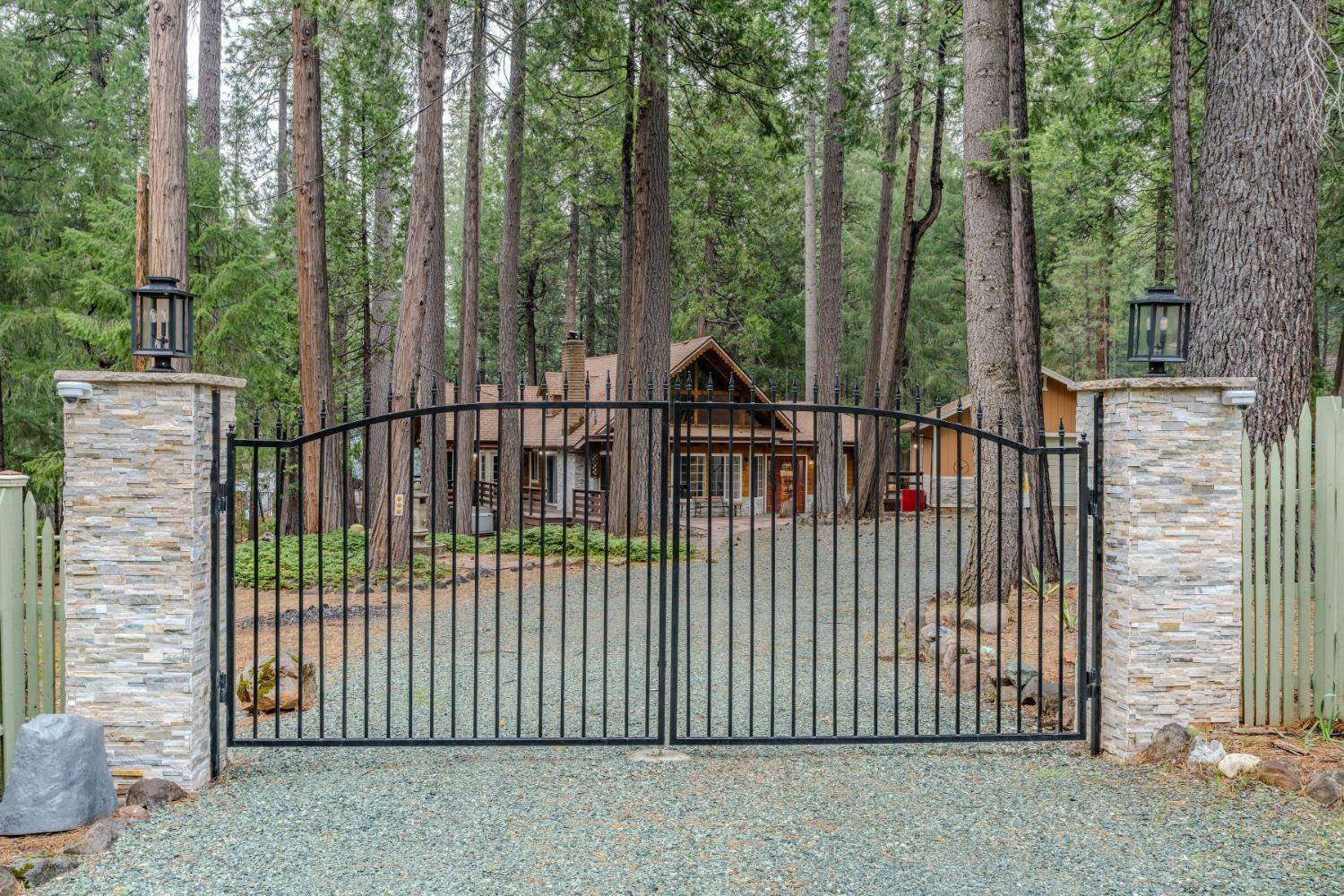 Pioneer, CA 95666,19304 Fir DR