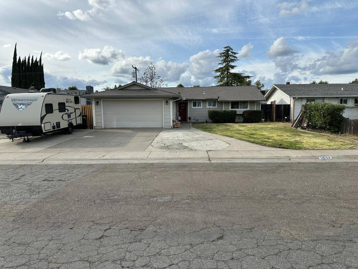 Sacramento, CA 95842,5633 Revelstok DR