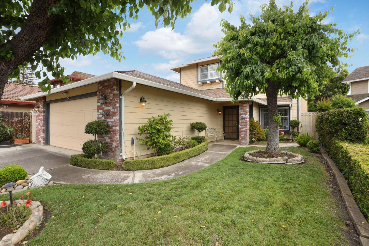 Stockton, CA 95219,3256 Lakeshore CT