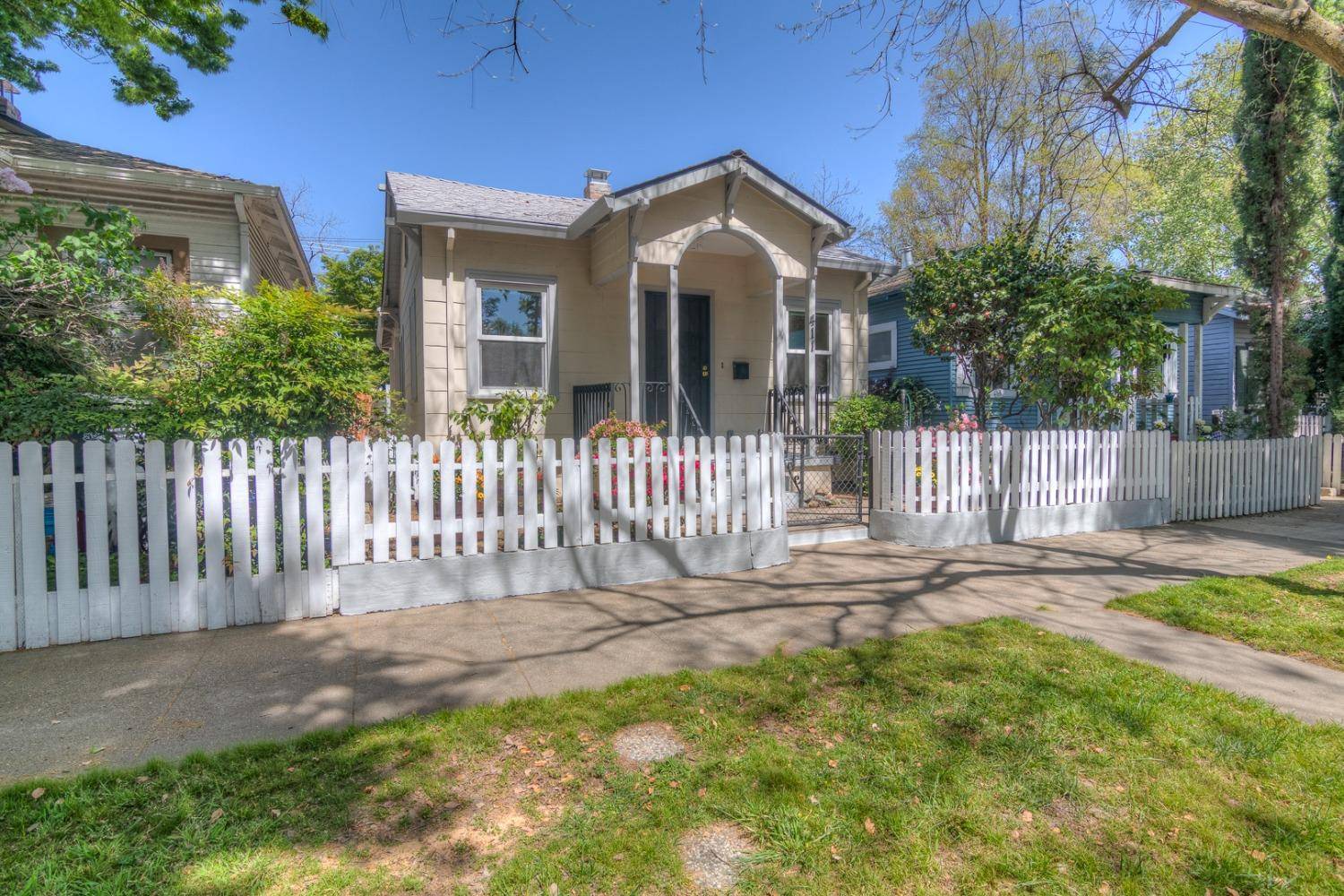 Sacramento, CA 95818,411 U ST