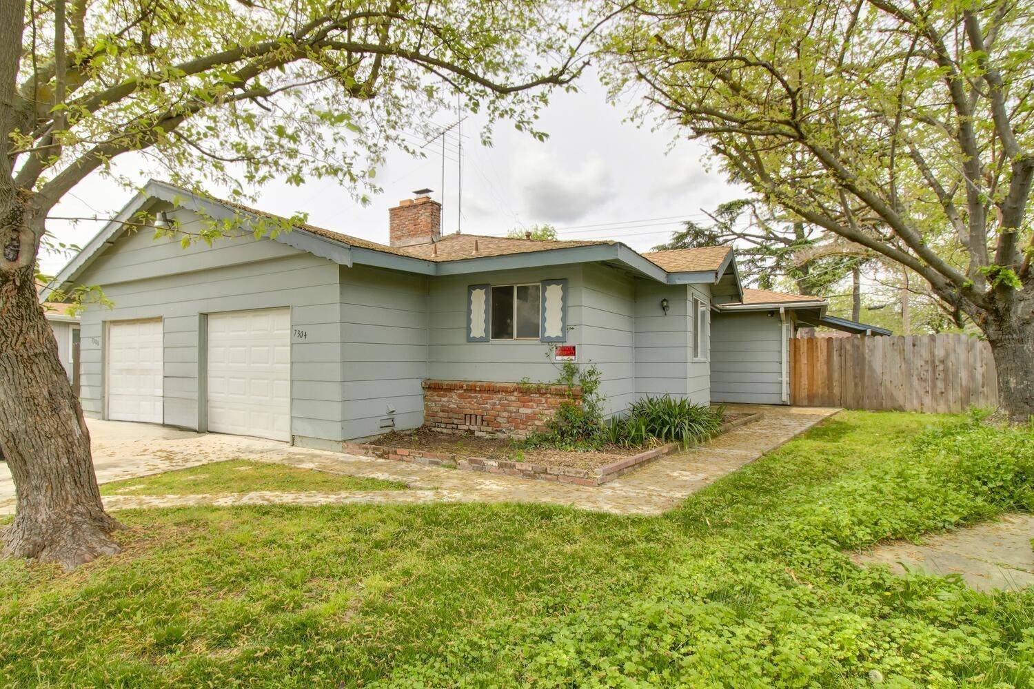 Sacramento, CA 95823,7306 Arleta CT