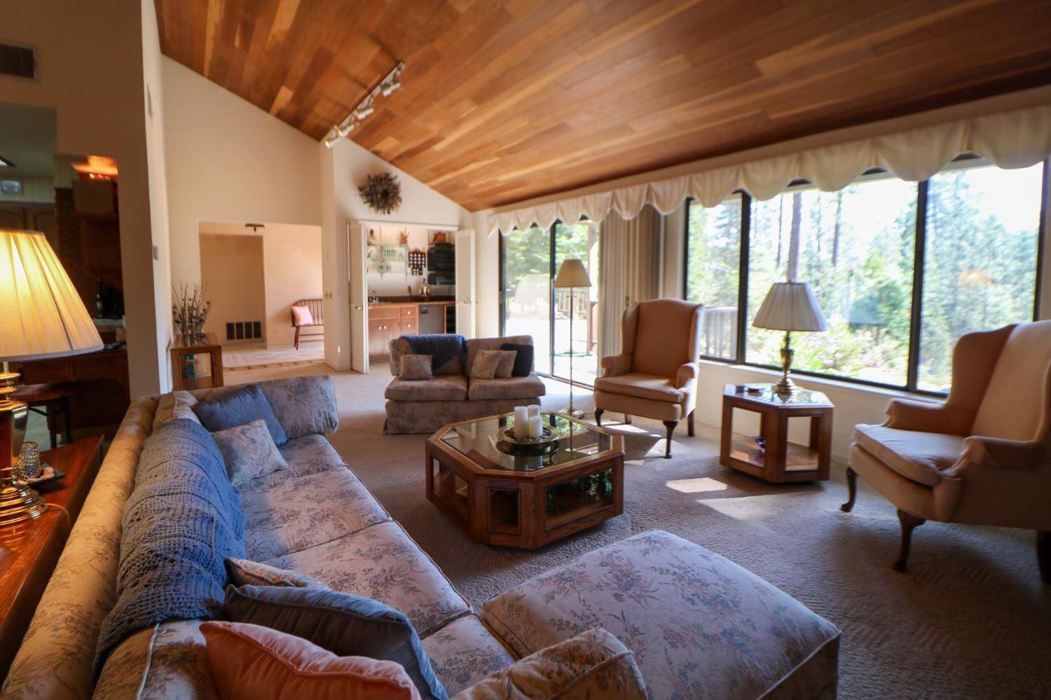 Arnold, CA 95223,869 Cypress Point DR