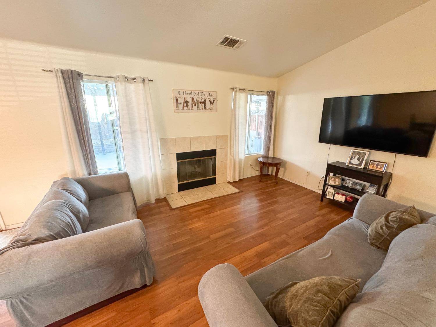 Los Banos, CA 93635,736 Ashbury CT