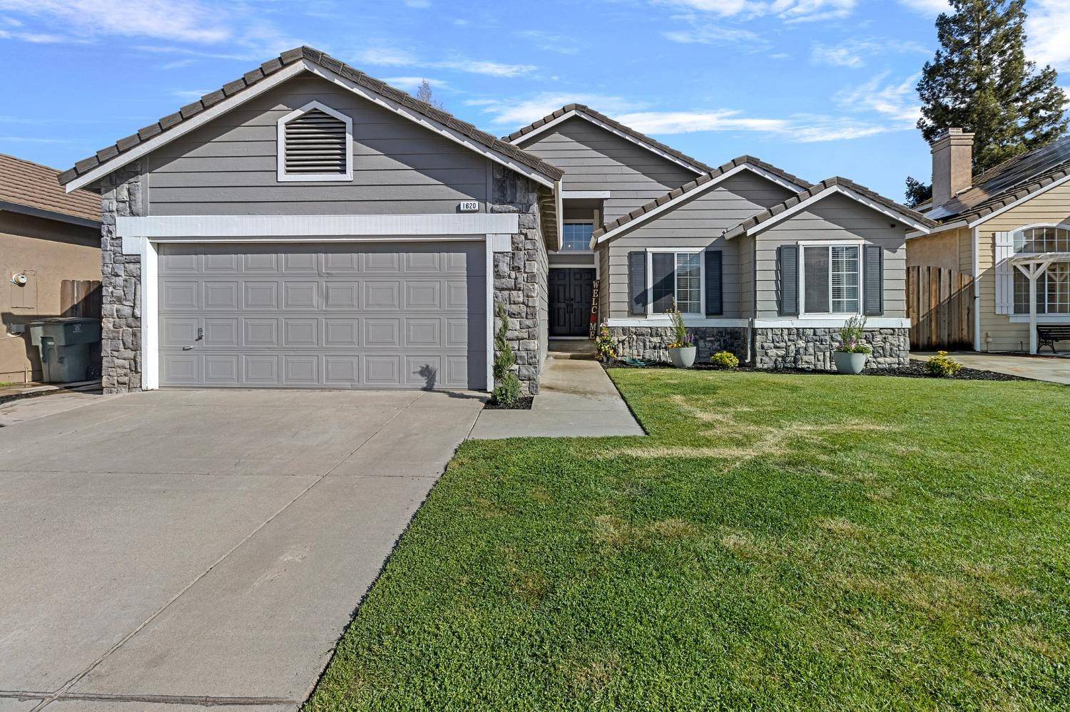 Oakdale, CA 95361,1620 Crow Creek DR