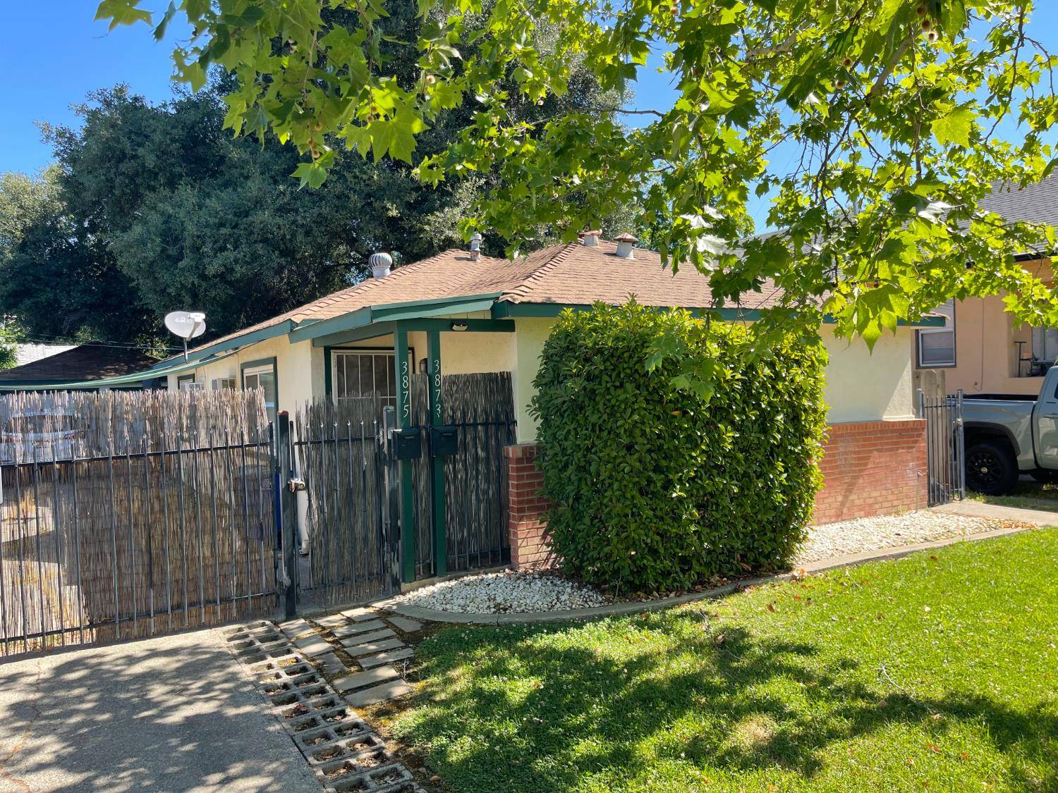 Sacramento, CA 95817,3873 7th AVE