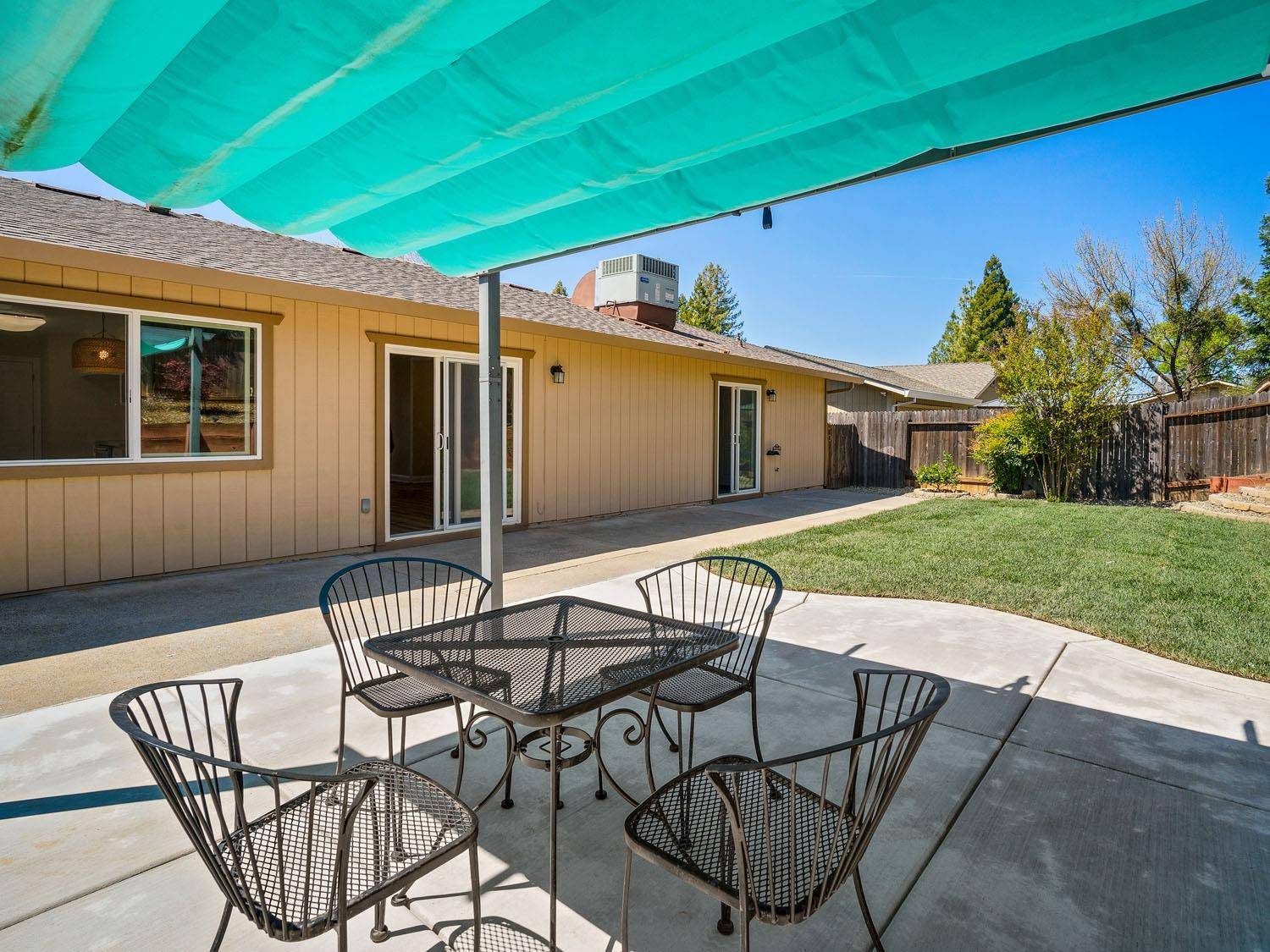 El Dorado, CA 95623,4851 Hillbrook DR