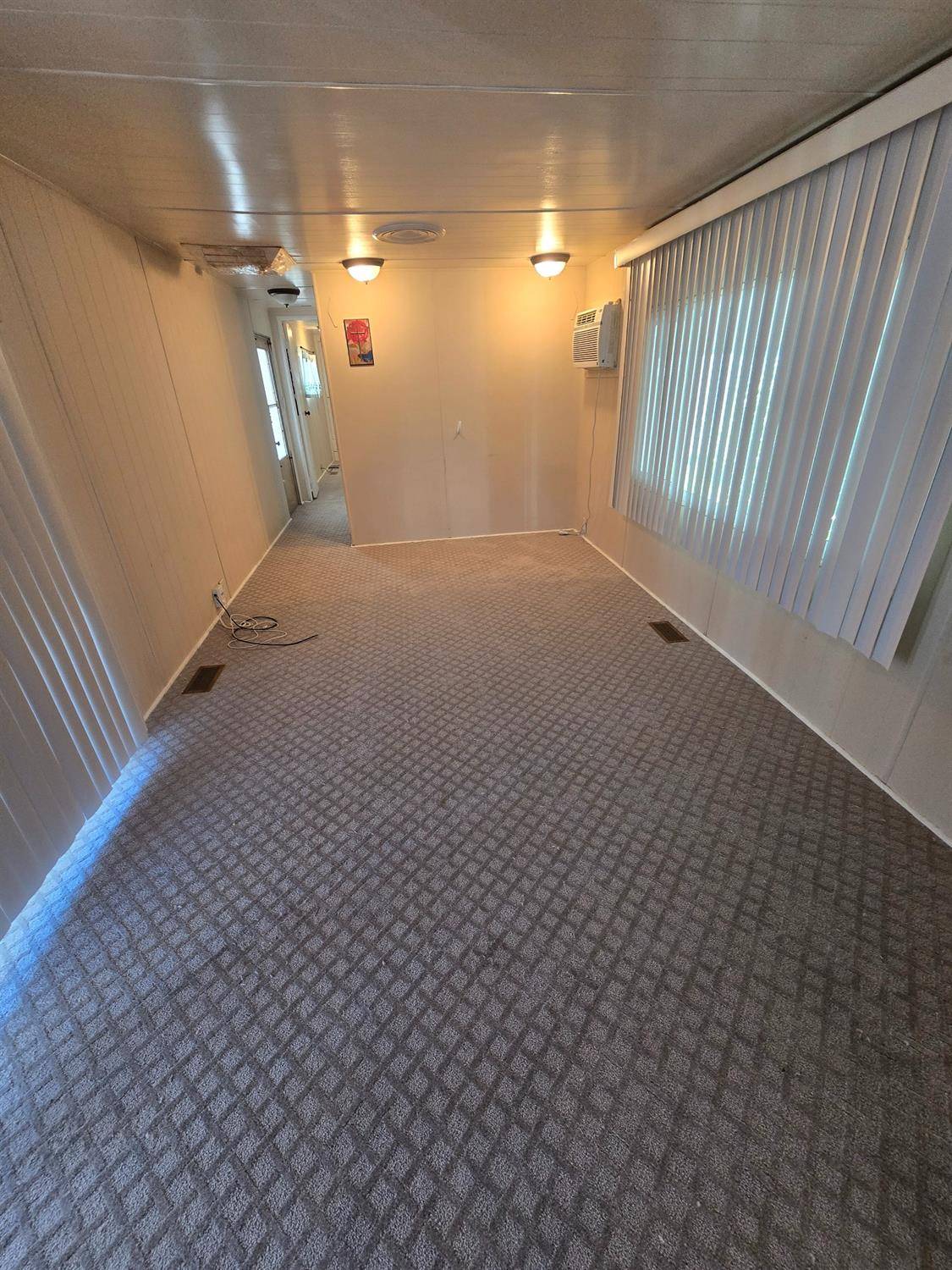 Sacramento, CA 95841,6211 Calgary AVE #82