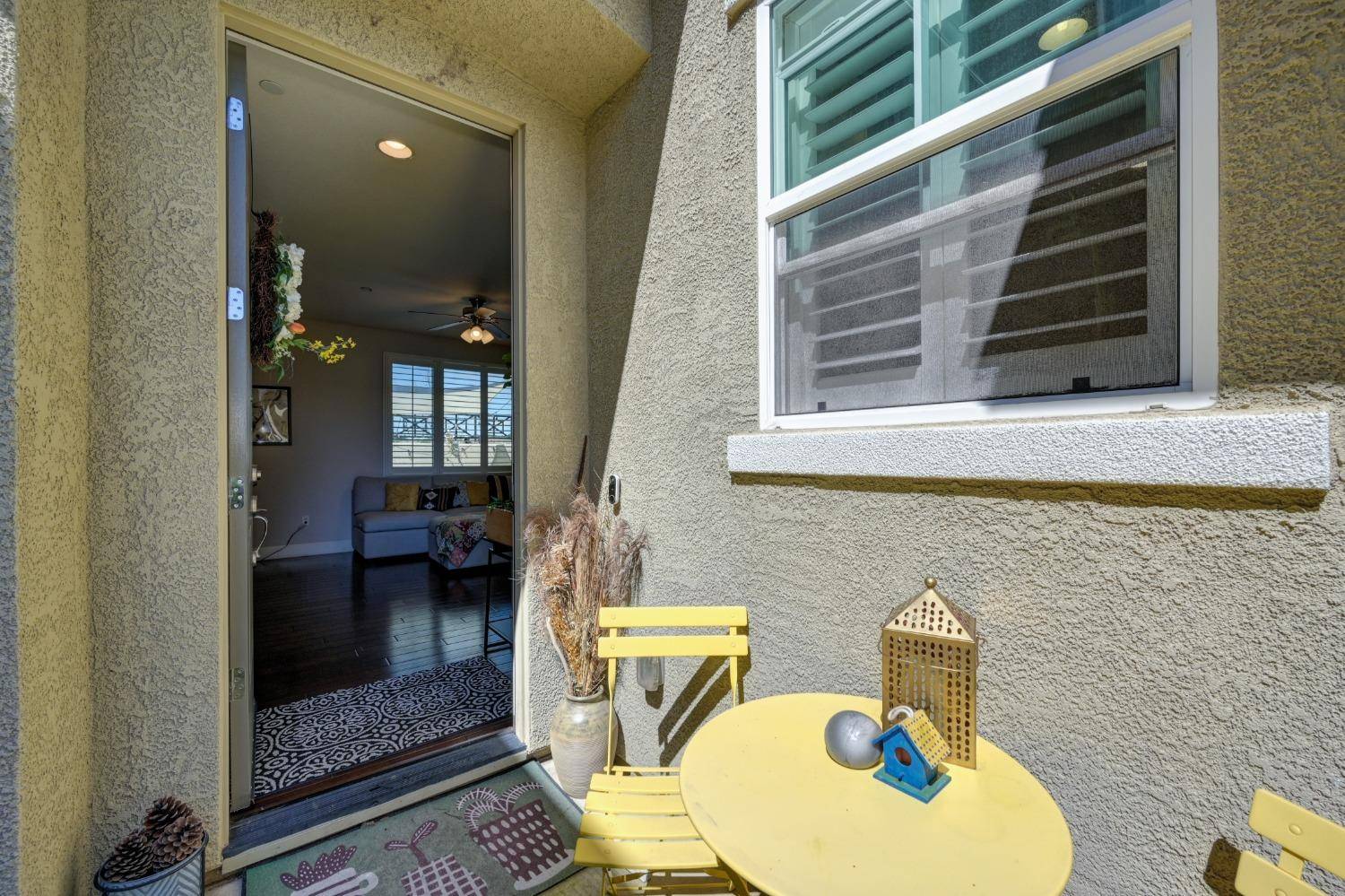 Folsom, CA 95630,203 Rivage CIR #203