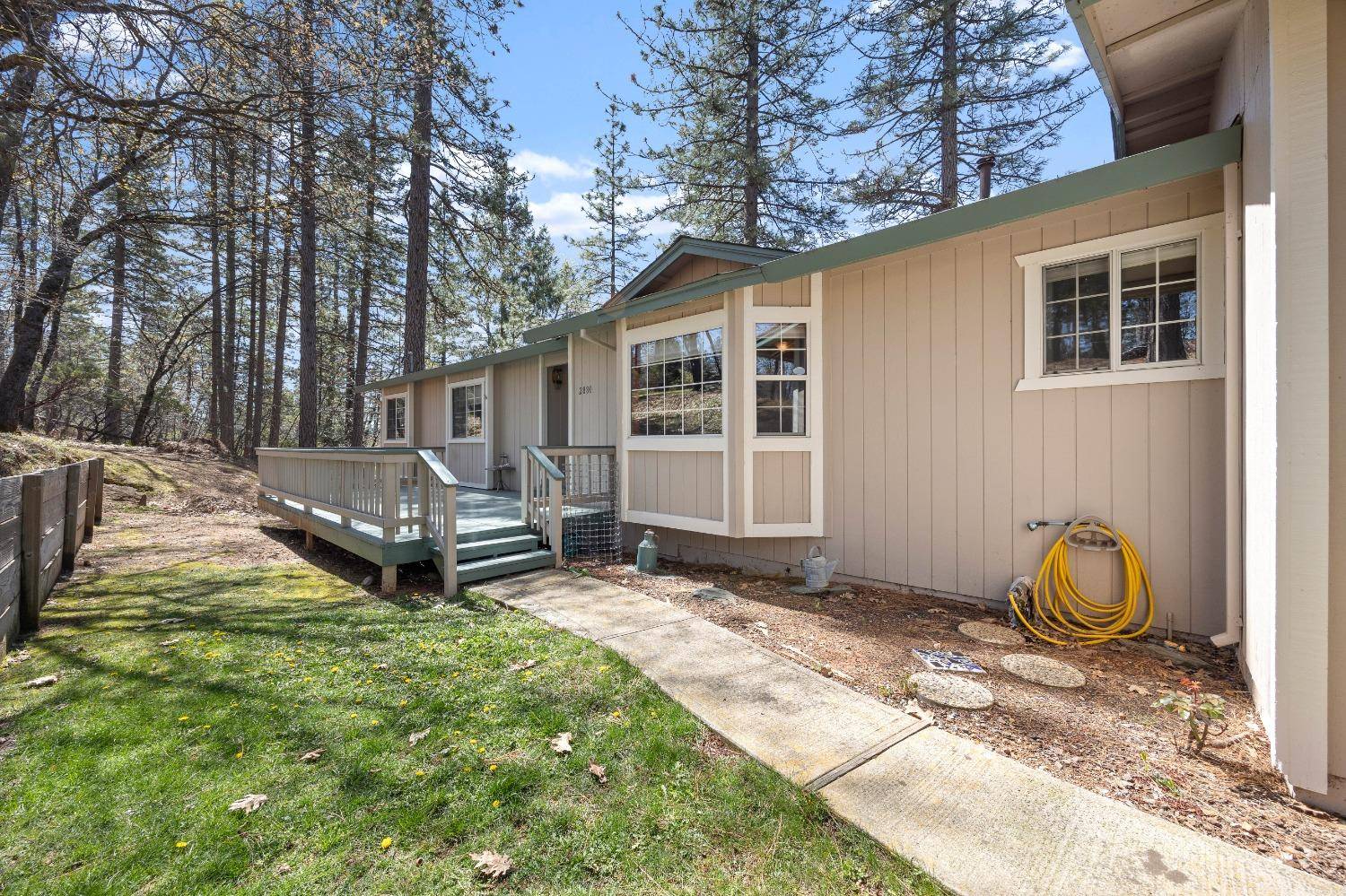 Camino, CA 95709,2880 Mount Danaher RD