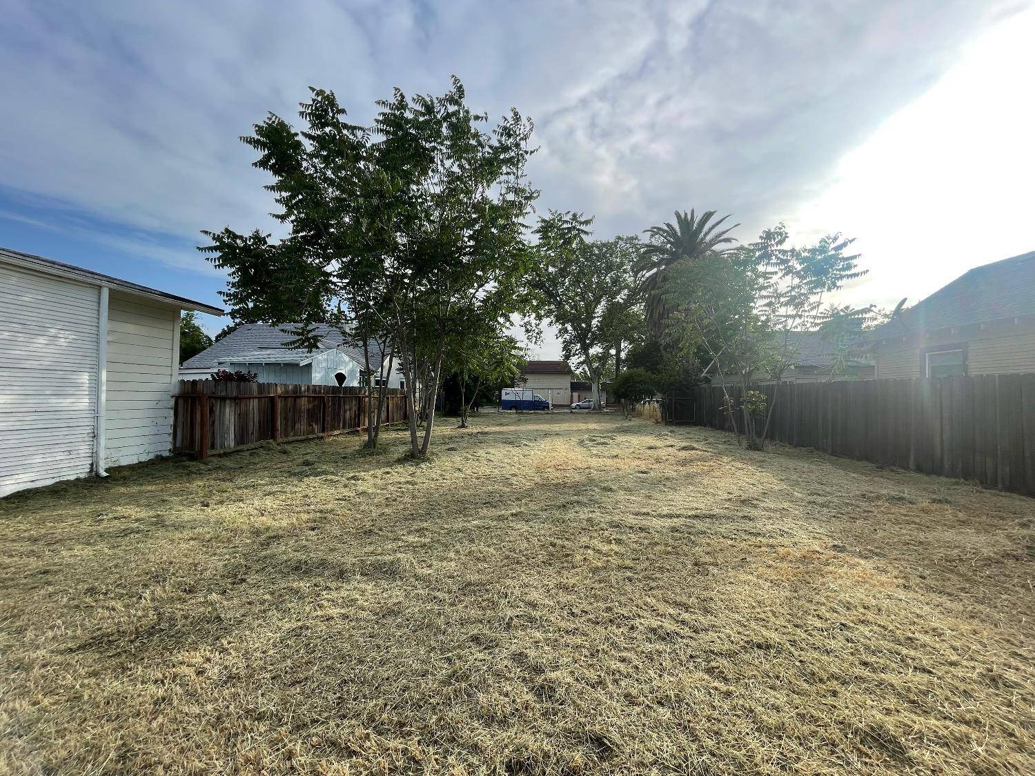 Modesto, CA 95354,520 14th ST