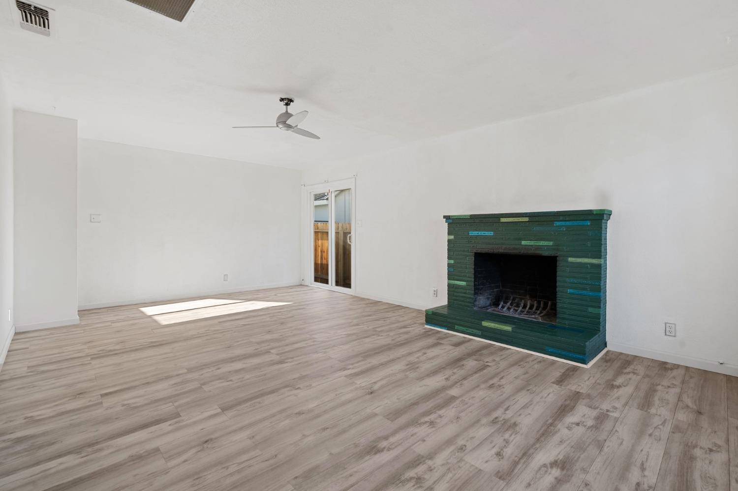 West Sacramento, CA 95691,1616 Portsmouth