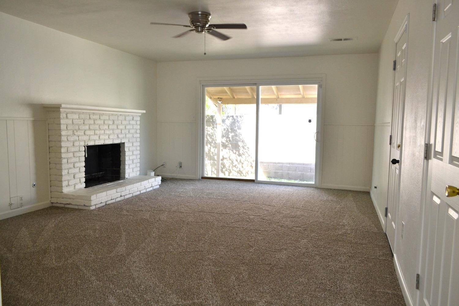 Sacramento, CA 95828,6207 Fowler AVE