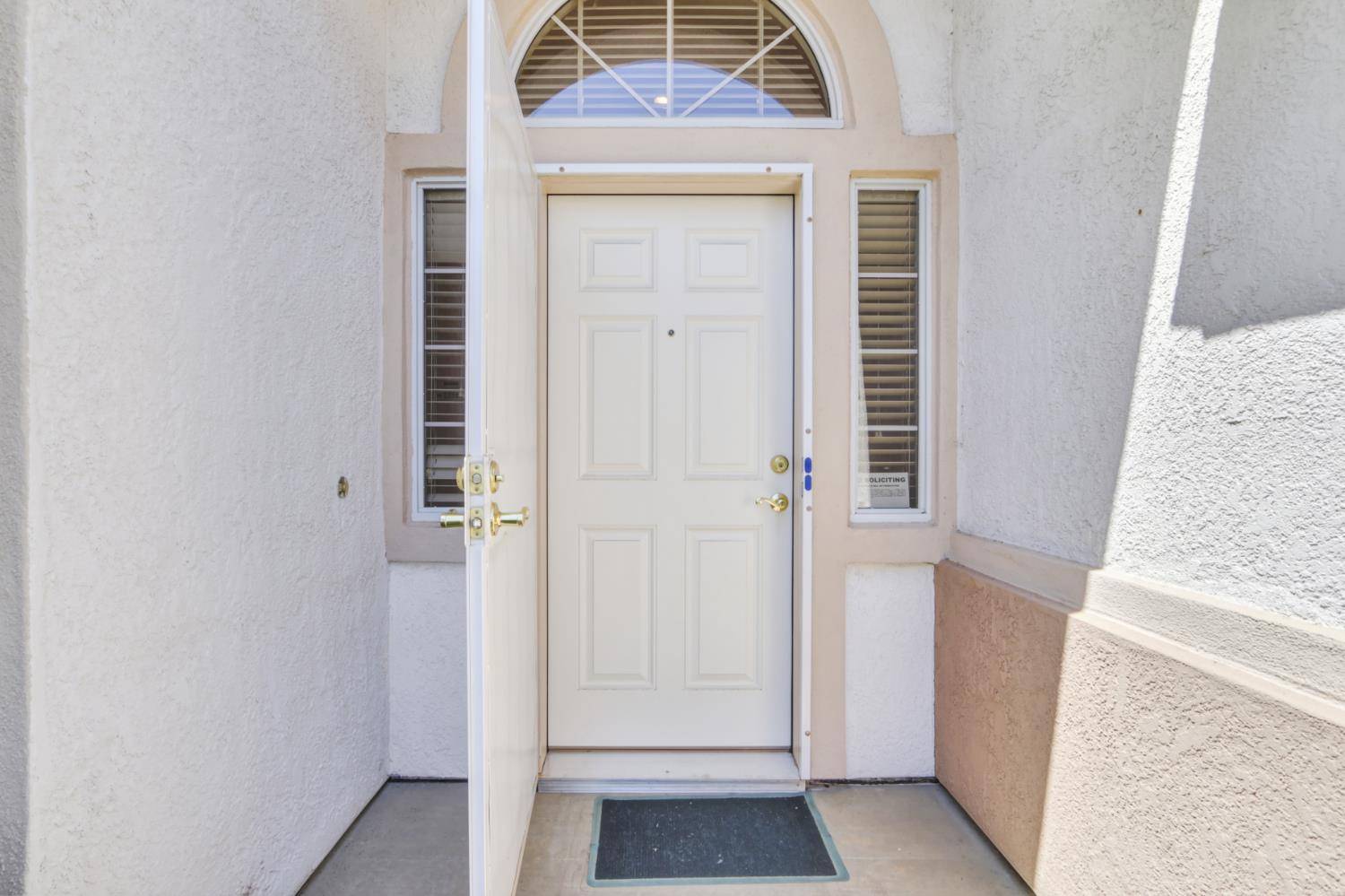 Roseville, CA 95747,5424 Campcreek LOOP