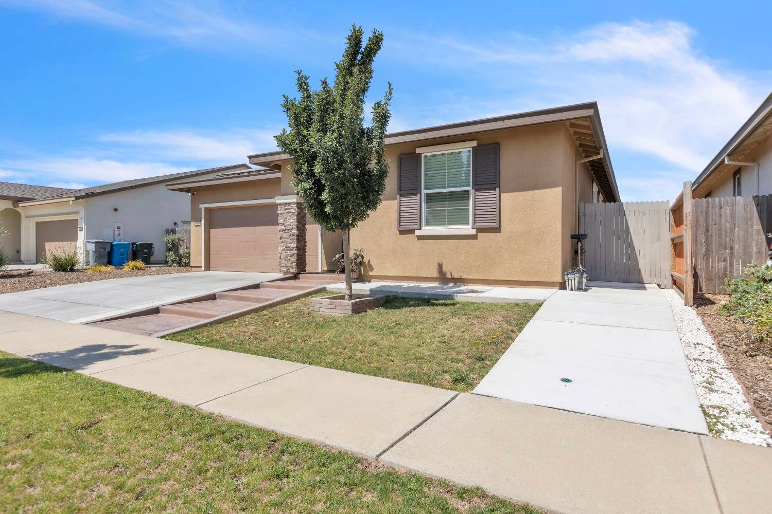Olivehurst, CA 95961,4156 Sir Barton DR