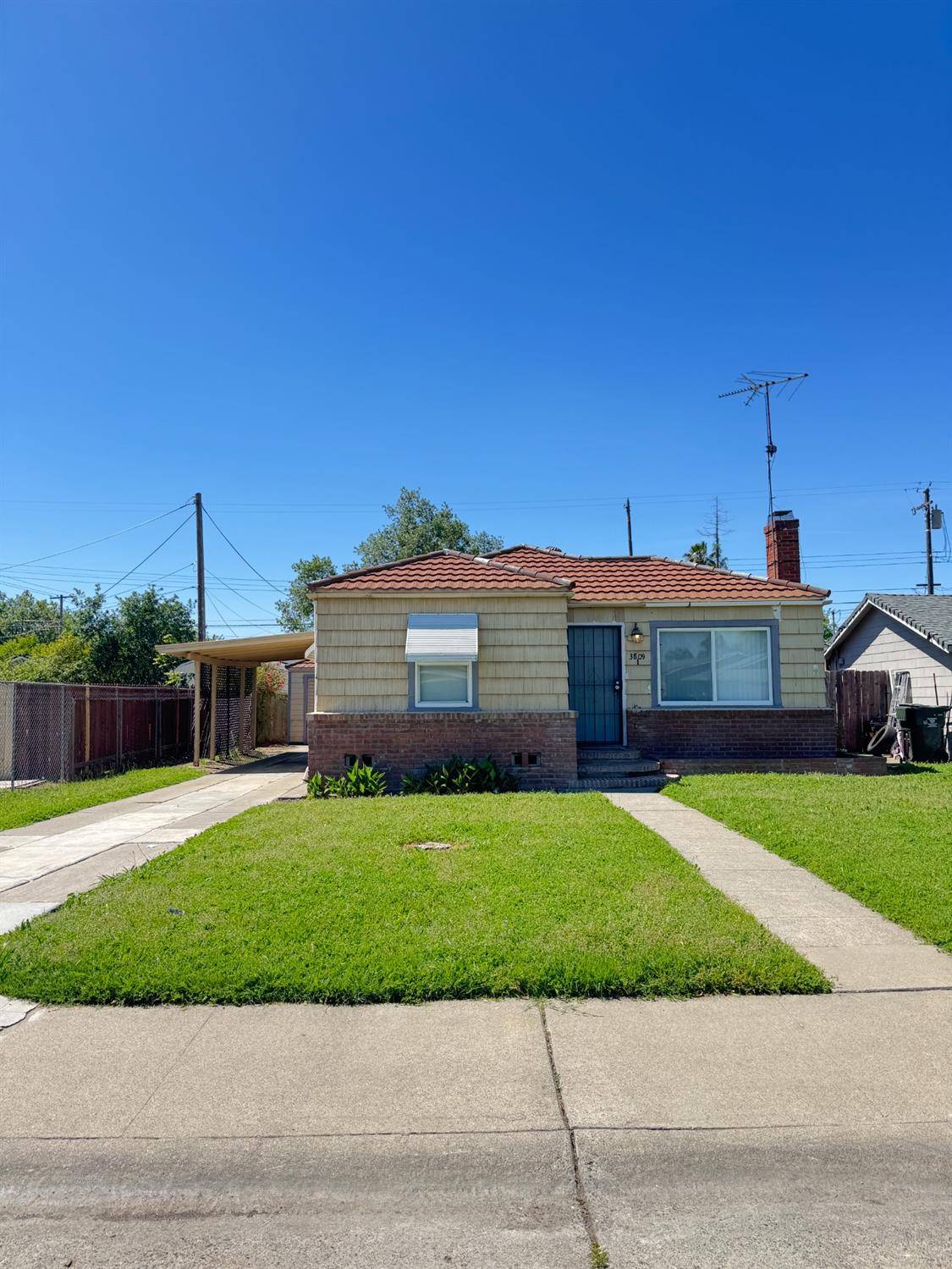 Sacramento, CA 95838,3809 Lily ST