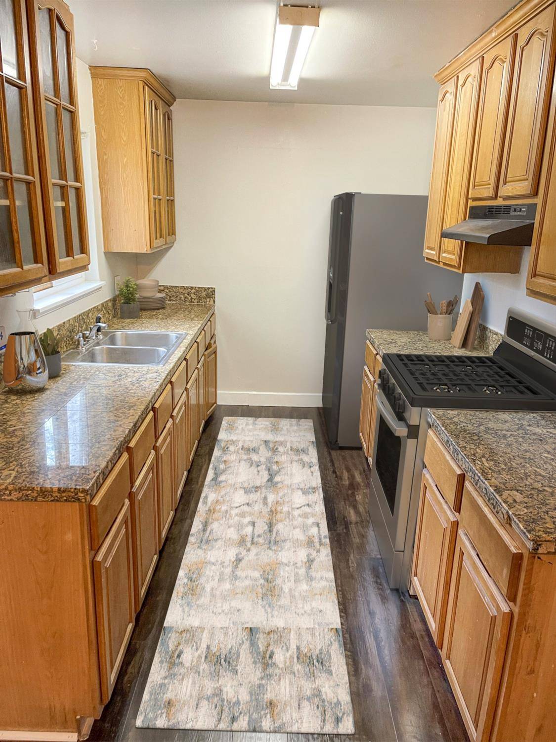 Sacramento, CA 95822,7489 24th ST