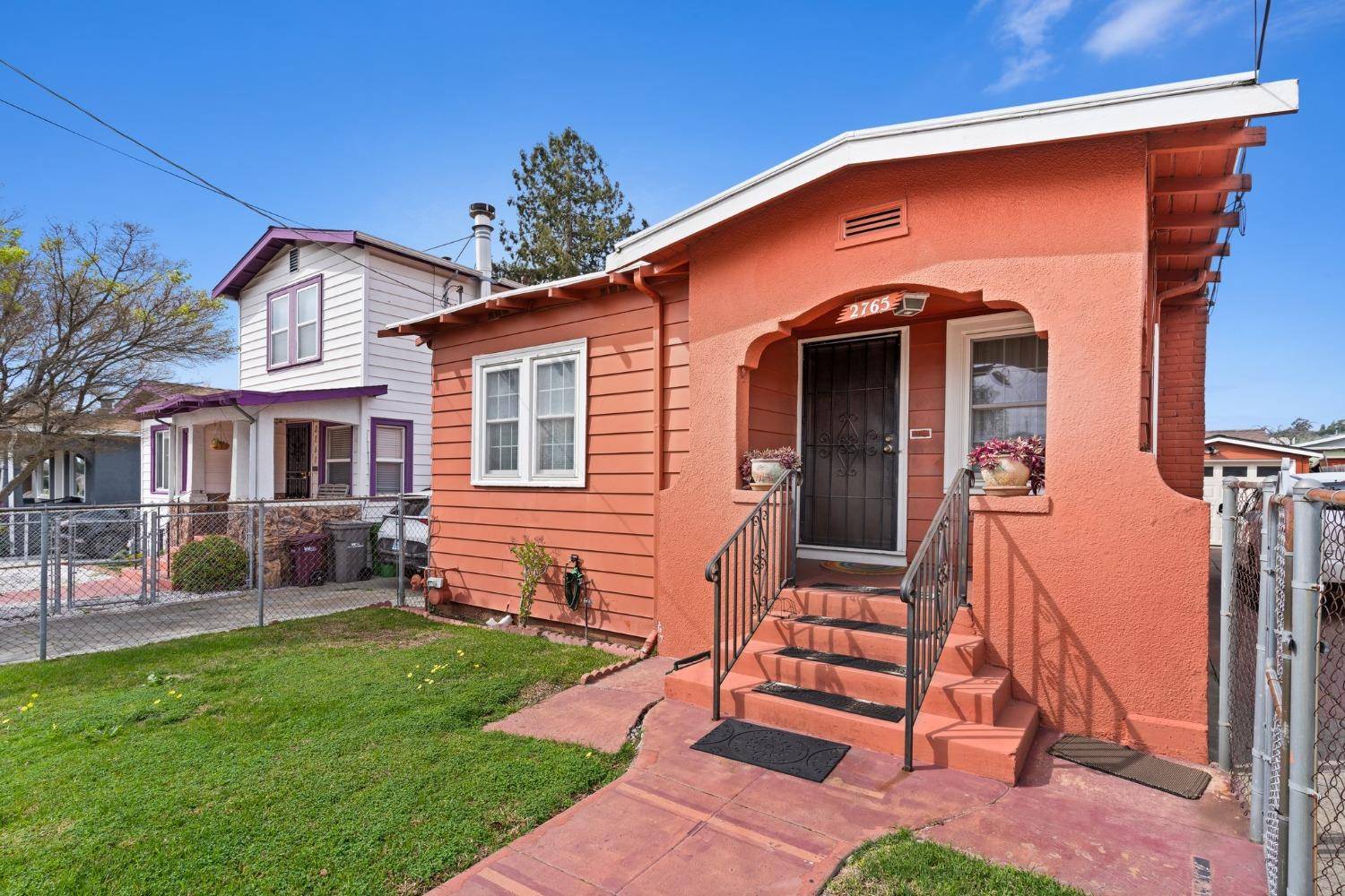 Oakland, CA 94605,2765 Parker AVE