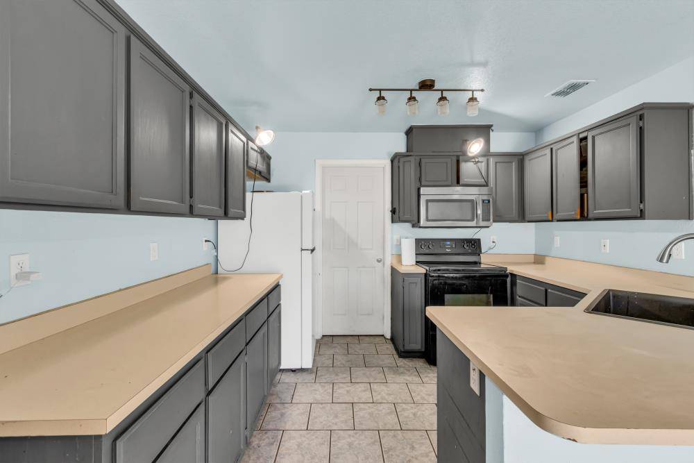 Yuba City, CA 95993,1718 Wildflower CIR