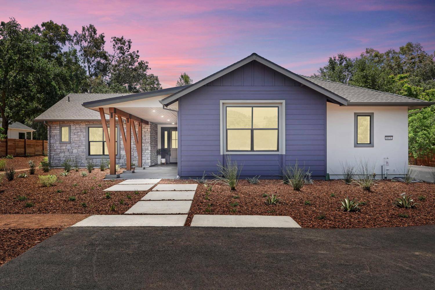 Orangevale, CA 95662,8836 Oak AVE
