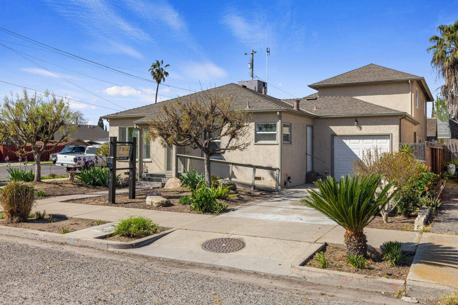 Oakdale, CA 95361,358 S 3rd AVE
