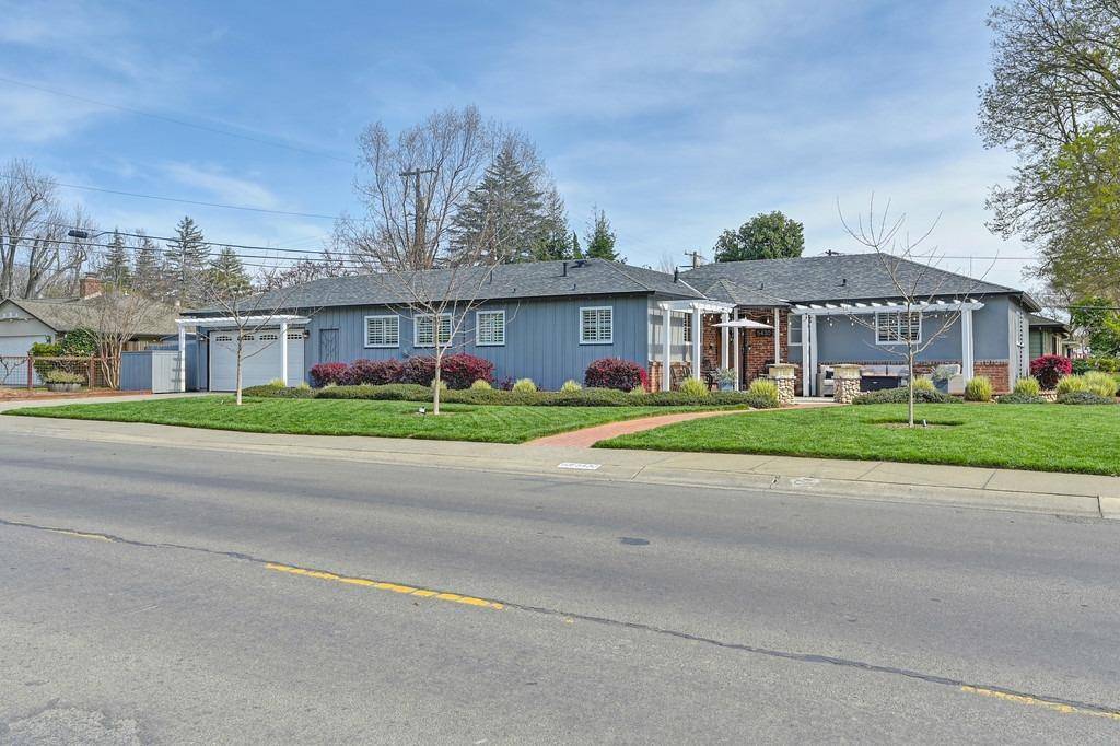 Sacramento, CA 95819,5430 Carlson DR