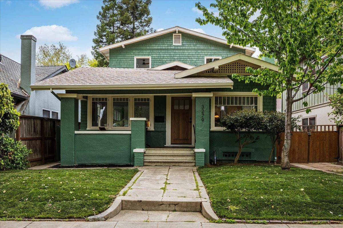 Sacramento, CA 95816,3279 D ST