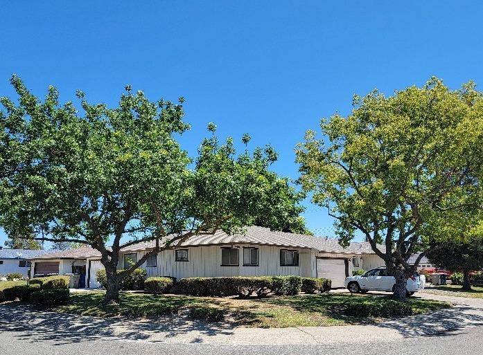 Sacramento, CA 95831,1261 Silver Ridge WAY