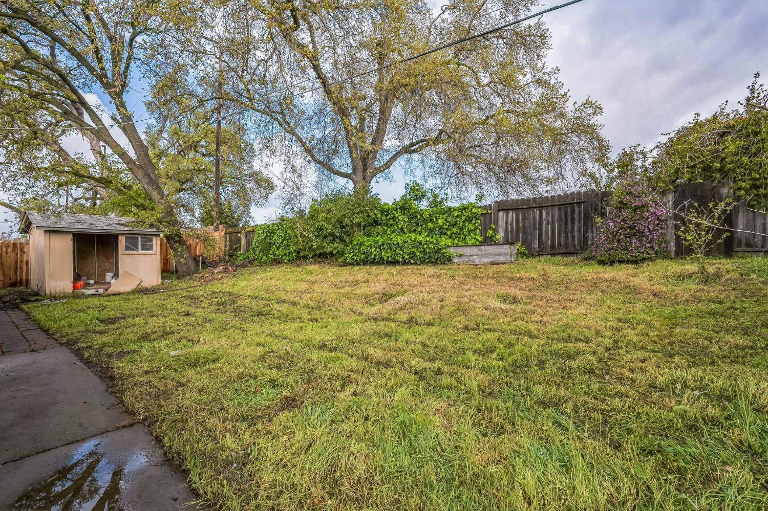 Sacramento, CA 95842,5601 Forestwood DR