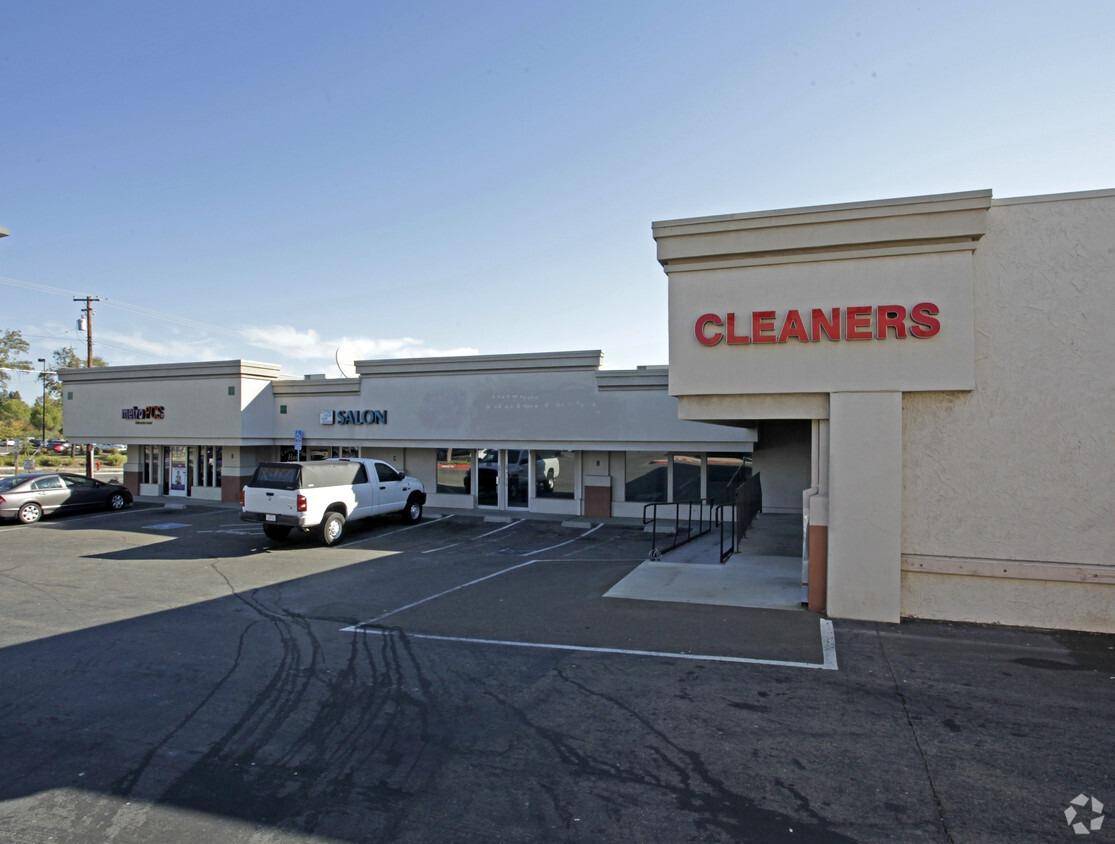 Orangevale, CA 95662,8920 Greenback LN