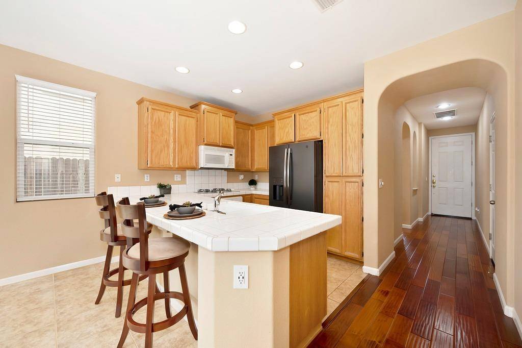Sacramento, CA 95833,3157 Staysail ST
