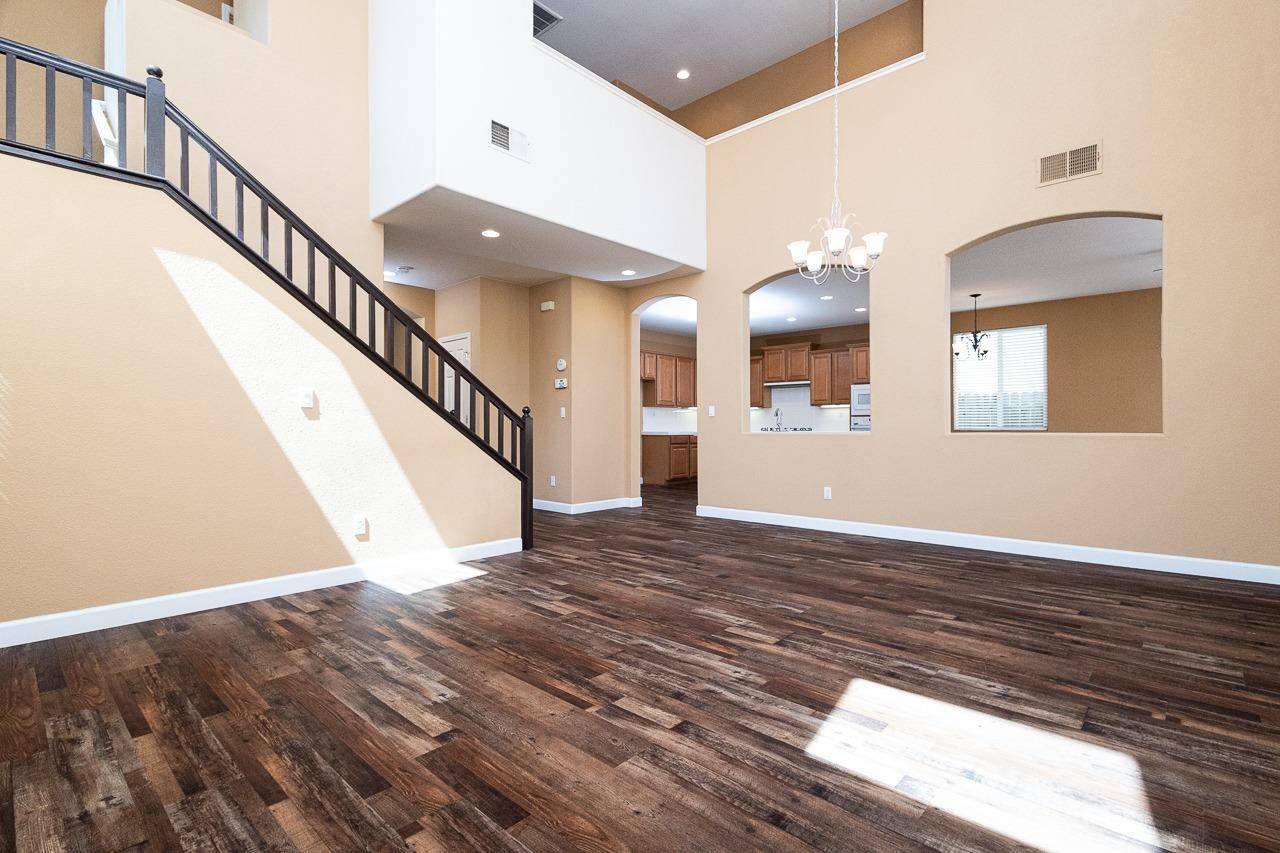 Folsom, CA 95630,688 Plum Creek CT
